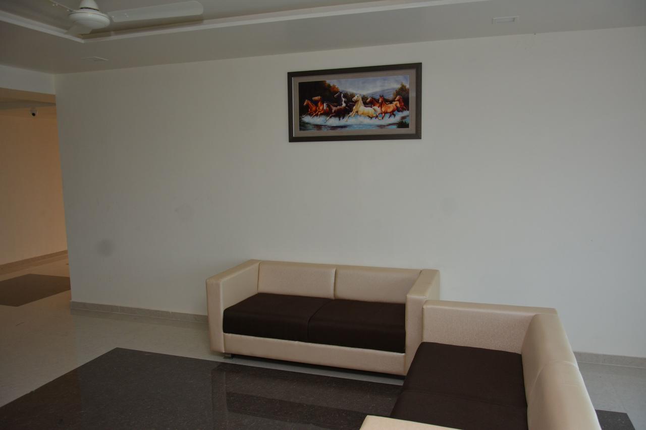 Hotel Darshan Rajula Exterior photo